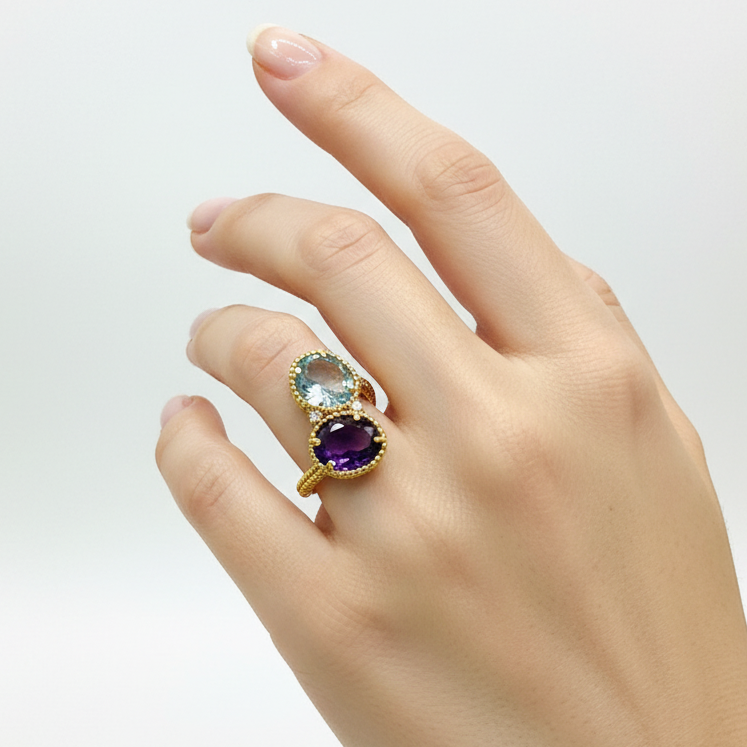 Anello contrarié con pietre colorate in oro giallo 18KT (750) – Design elegante e raffinato