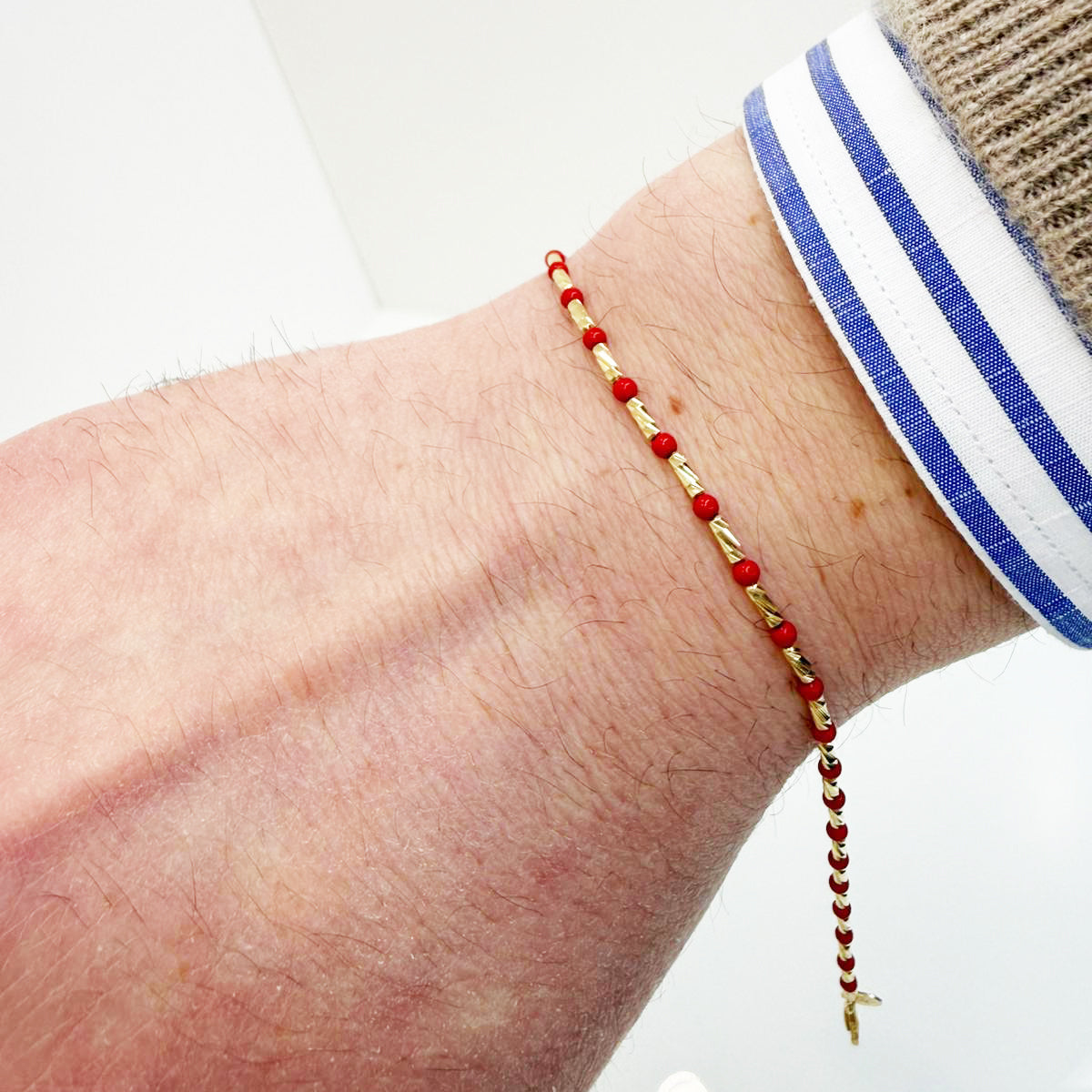 Bracciale con sfere rosse in oro giallo 18KT (750) – Unisex elegante
