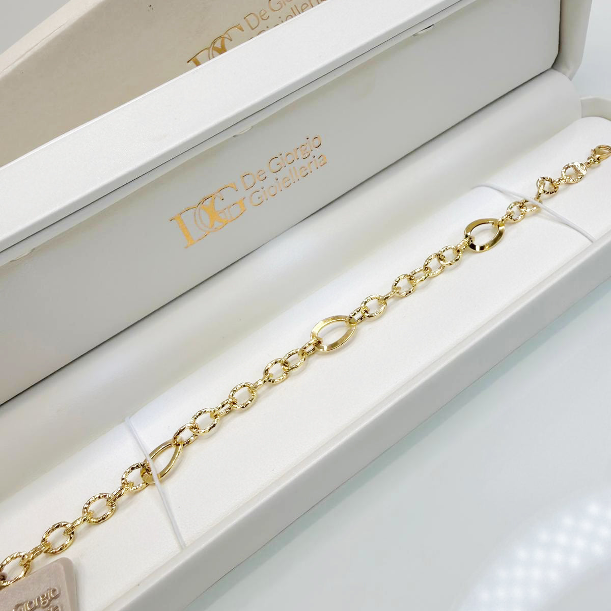 Bracciale a maglie ovali alternate in oro giallo 18KT (750) – Design moderno ed elegante