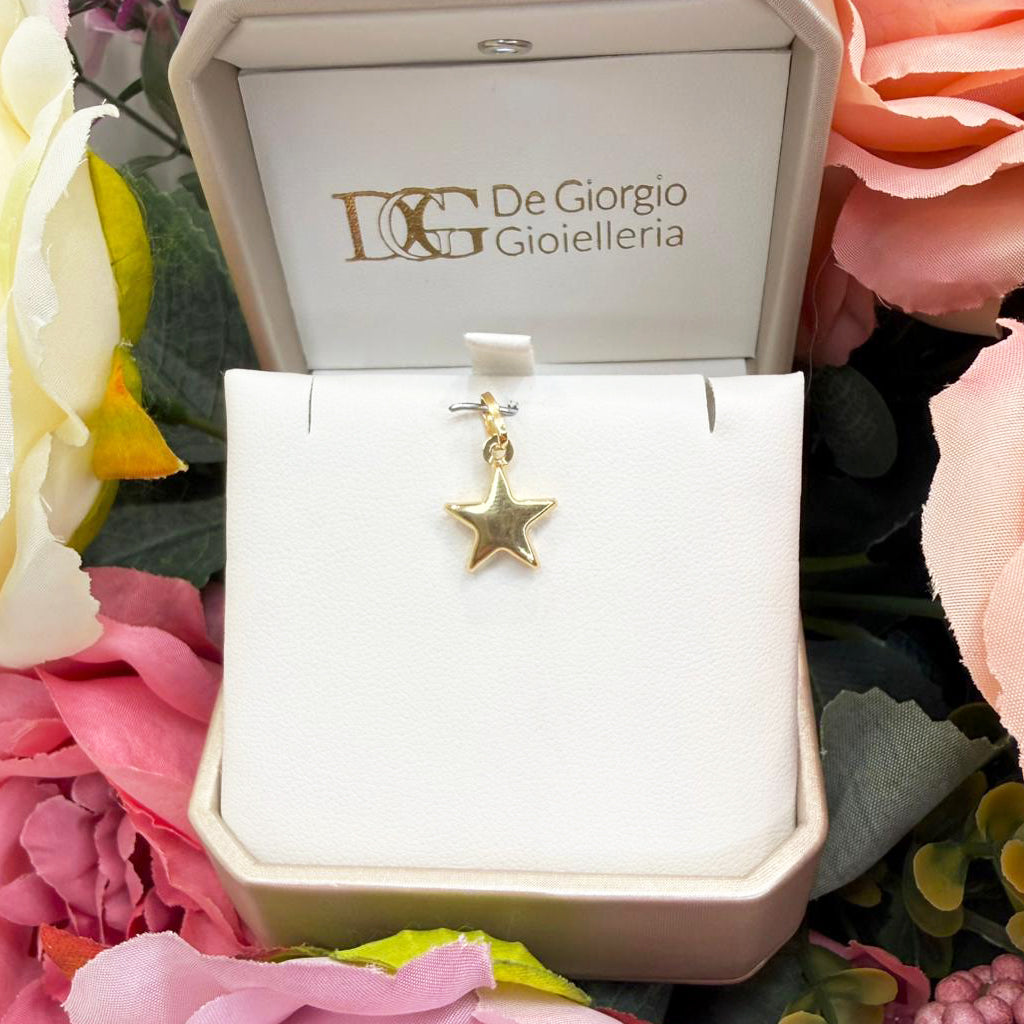 Ciondolo stella da donna in oro giallo 18 Kt (750)