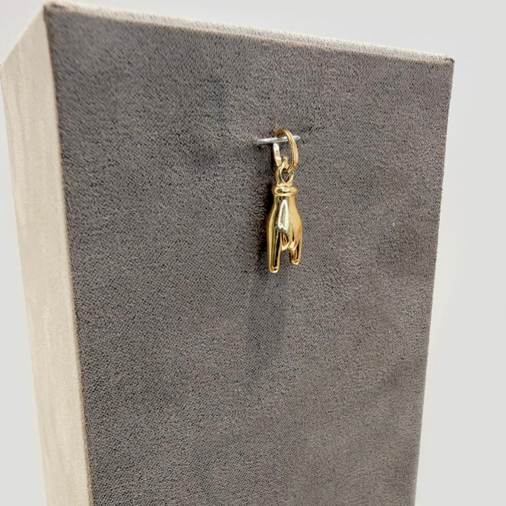Ciondolo mano portafortuna unisex in oro giallo 18 Kt (750)