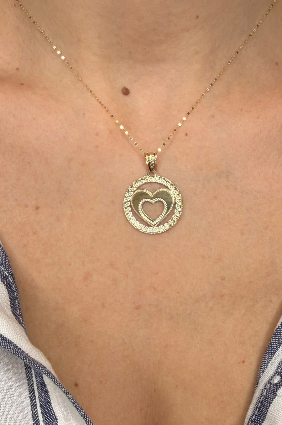 Collana con ciondolo a doppio cuore in oro giallo 18 KT (750)
