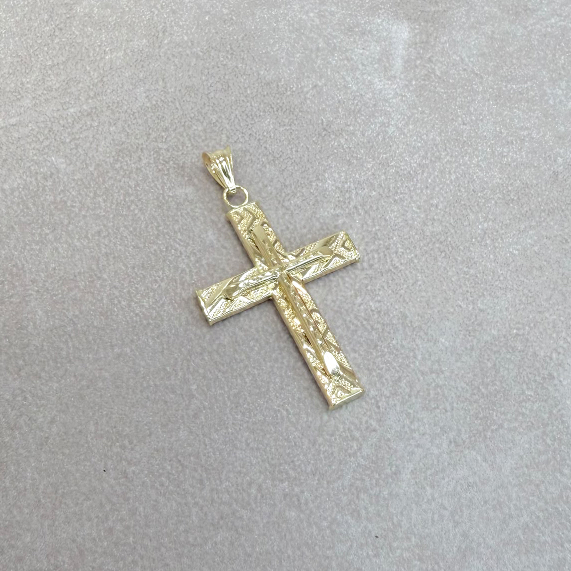 CIONDOLO CROCE IN ORO GIALLO 18 KT (750) LAVORATA