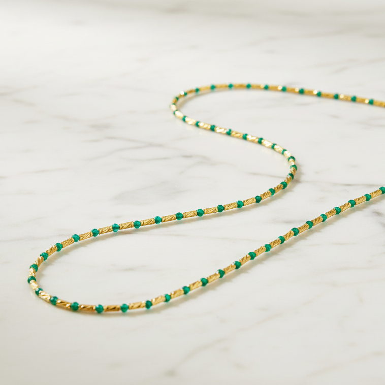 Collana con sfere verdi in oro giallo 18KT (750) – Unisex elegante