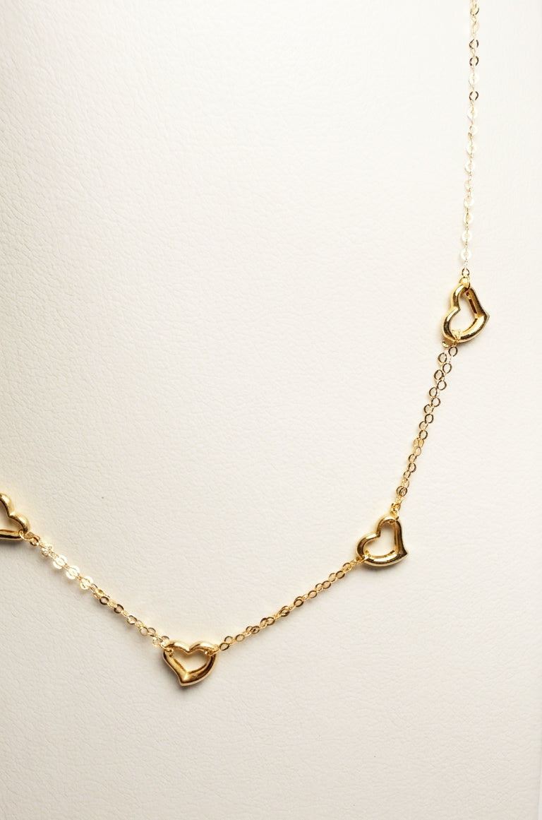 Collana con cuori traforati in oro giallo 18 KT (750)