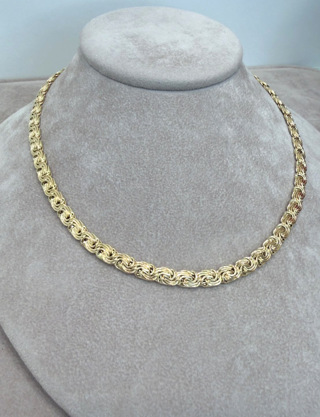 COLLANA A MAGLIE INTRECCIATE IN ORO GIALLO 18 KT (750)