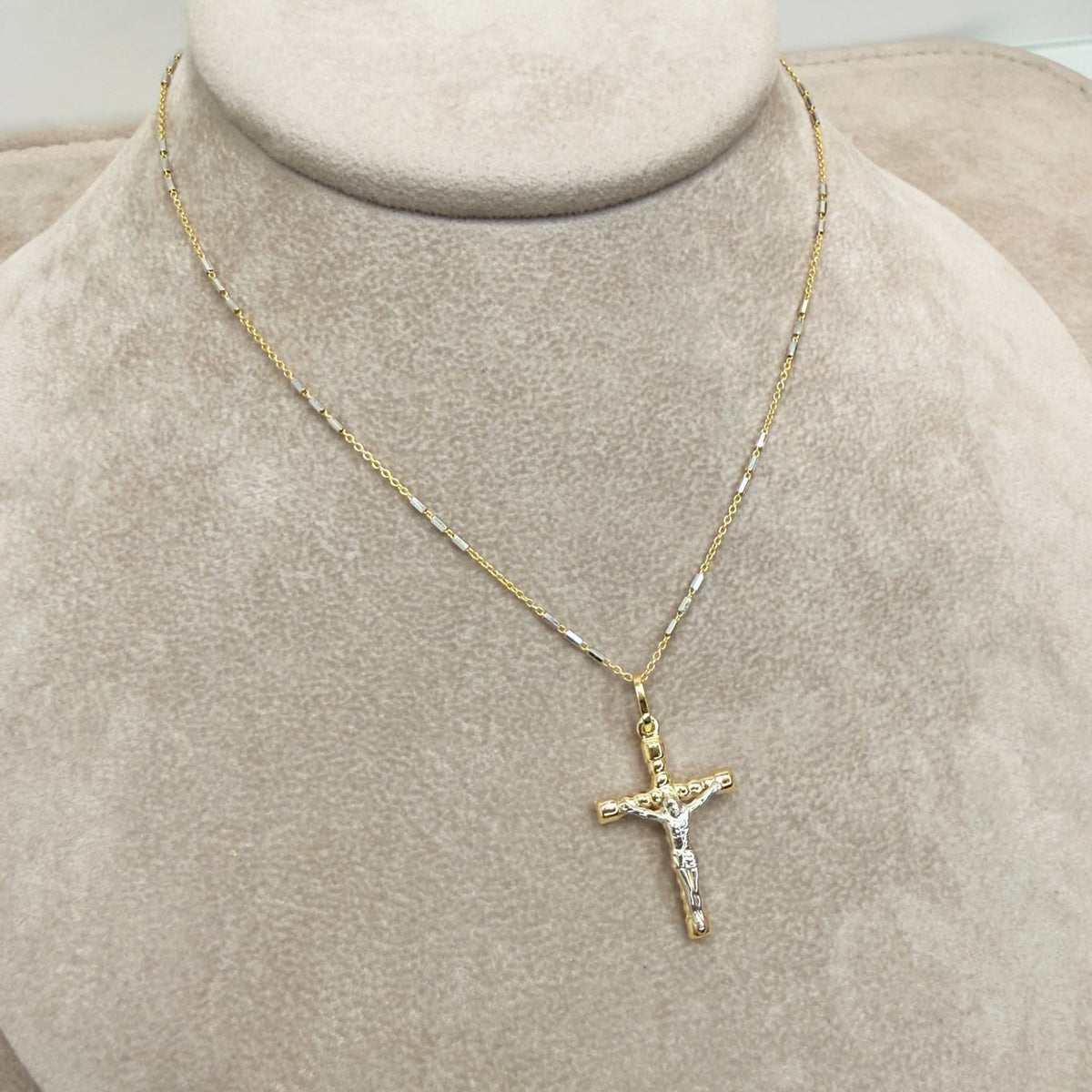 Collana Uomo con Crocifisso Bicolore in Oro 18 KT (750)