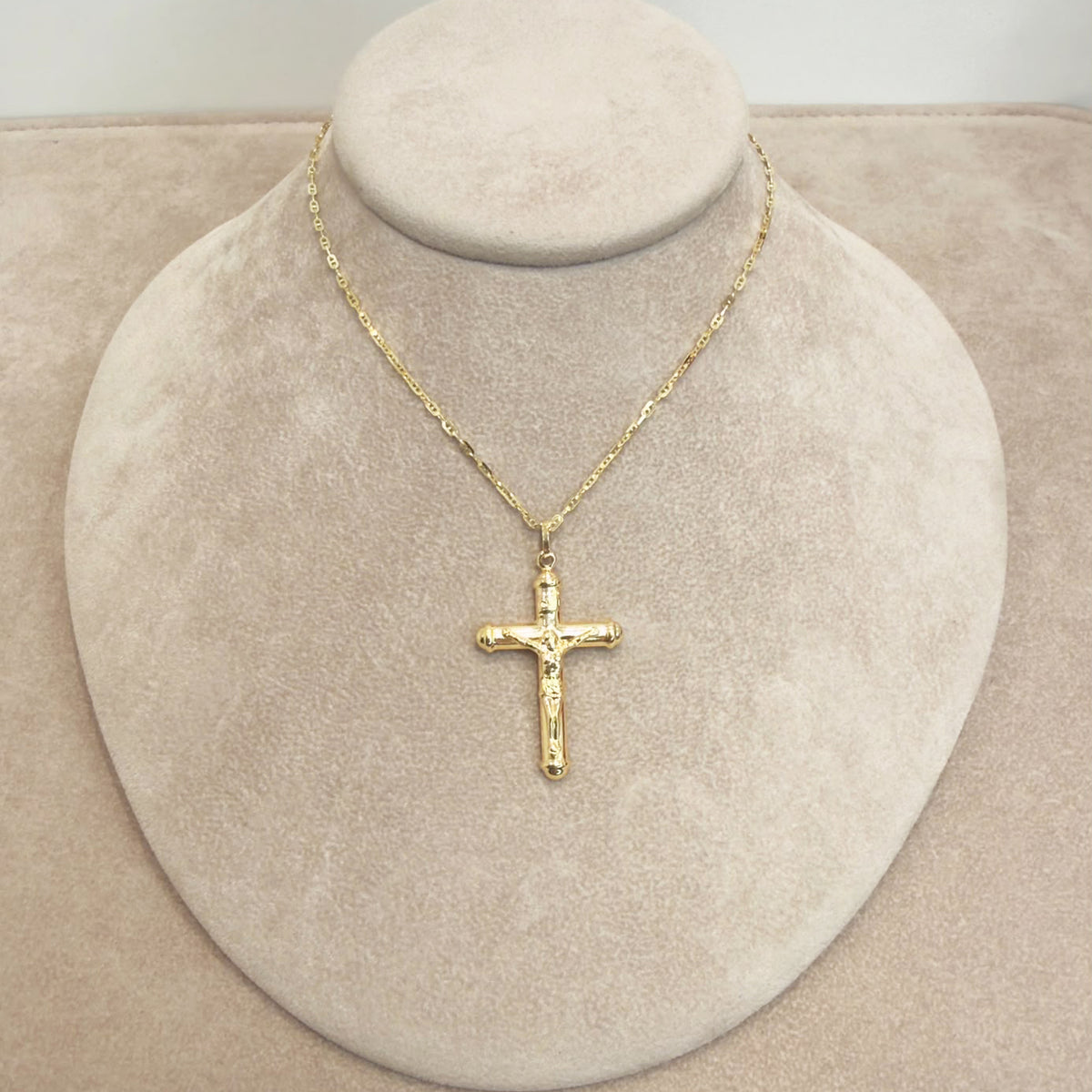 COLLANA UOMO CON CROCIFISSO IN ORO GIALLO 18 KT (750)
