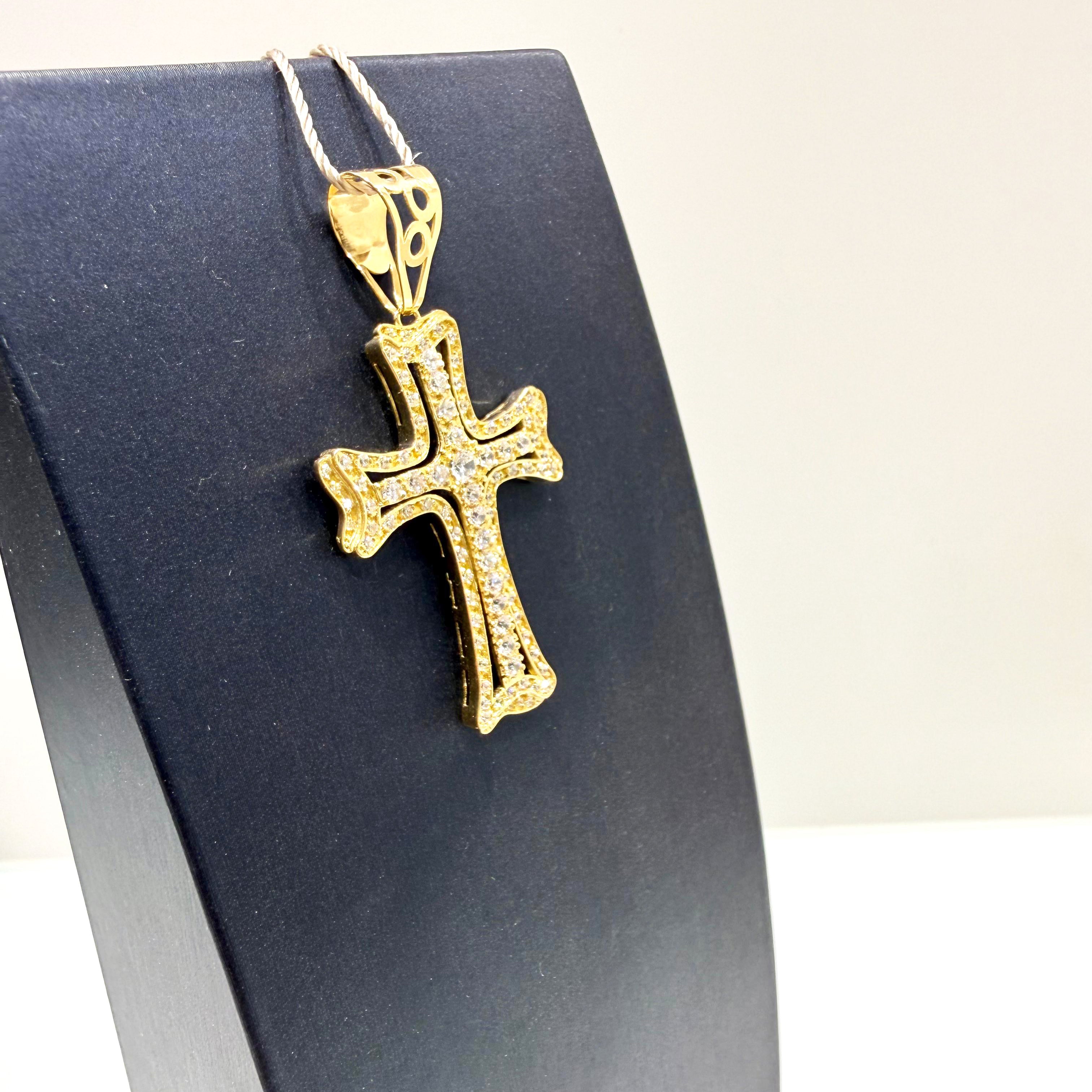 Ciondolo croce grande con pavé di zirconi in oro giallo 18KT (750) – Made in Italy
