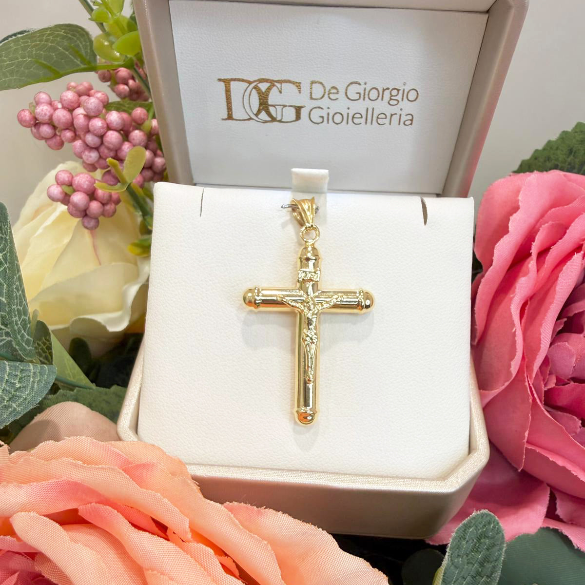 Ciondolo croce con Cristo da uomo in oro giallo 18 Kt (750)