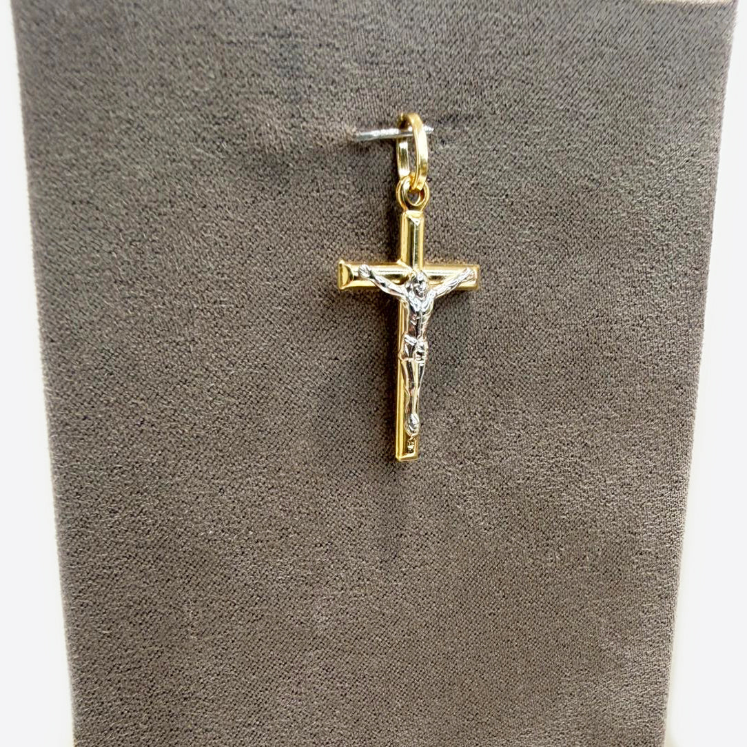 Ciondolo croce con Cristo da uomo in oro giallo e oro bianco 18 Kt (750)