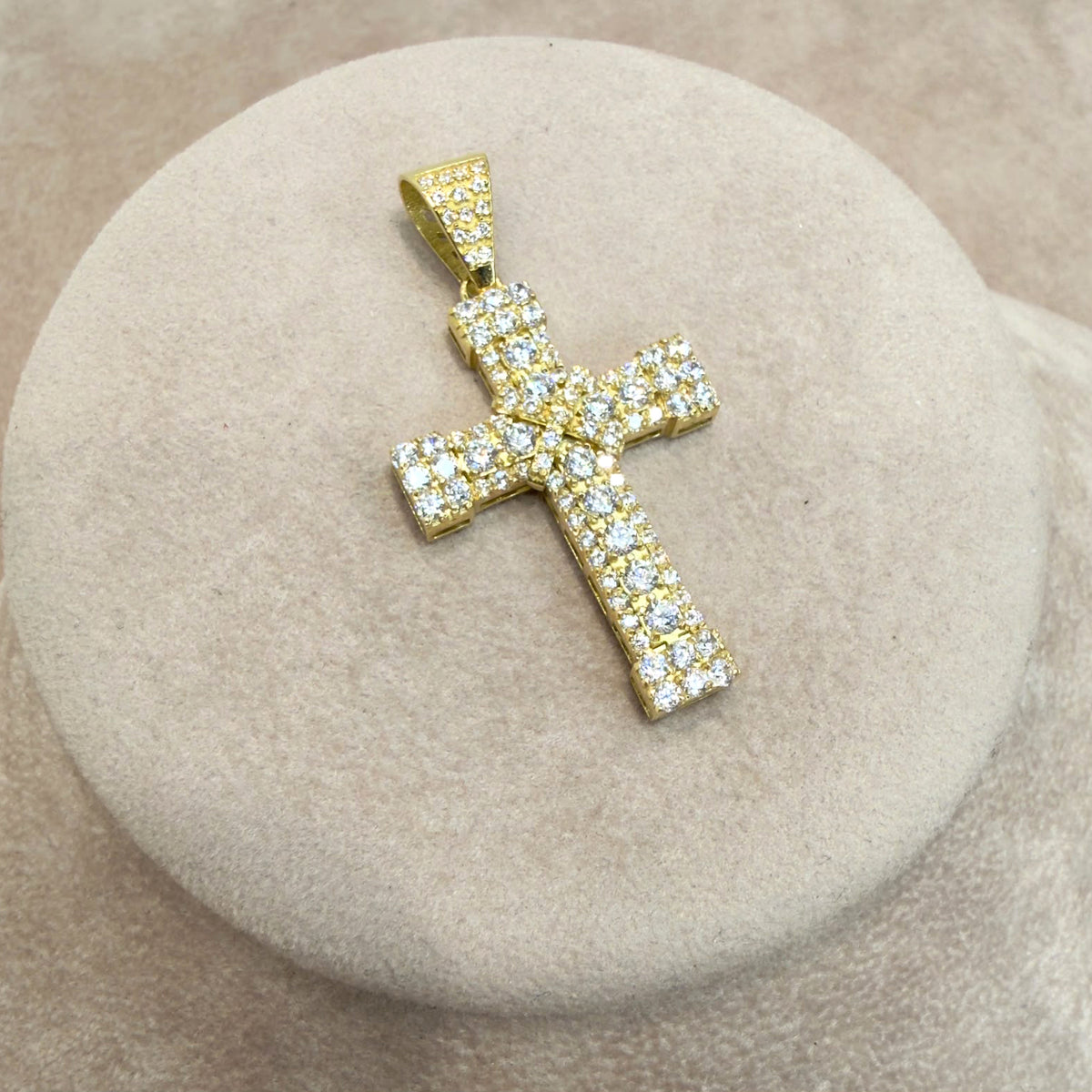 PENDENTE CROCE UOMO IN ORO GIALLO 18 KT (750) CON ZIRCONI