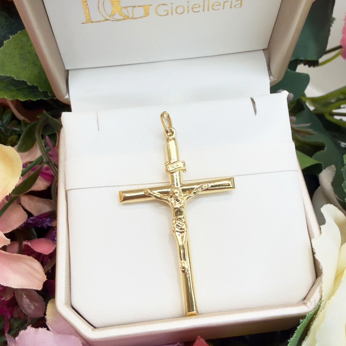 CROCE IN ORO GIALLO 18 KT (750) CON CRISTO