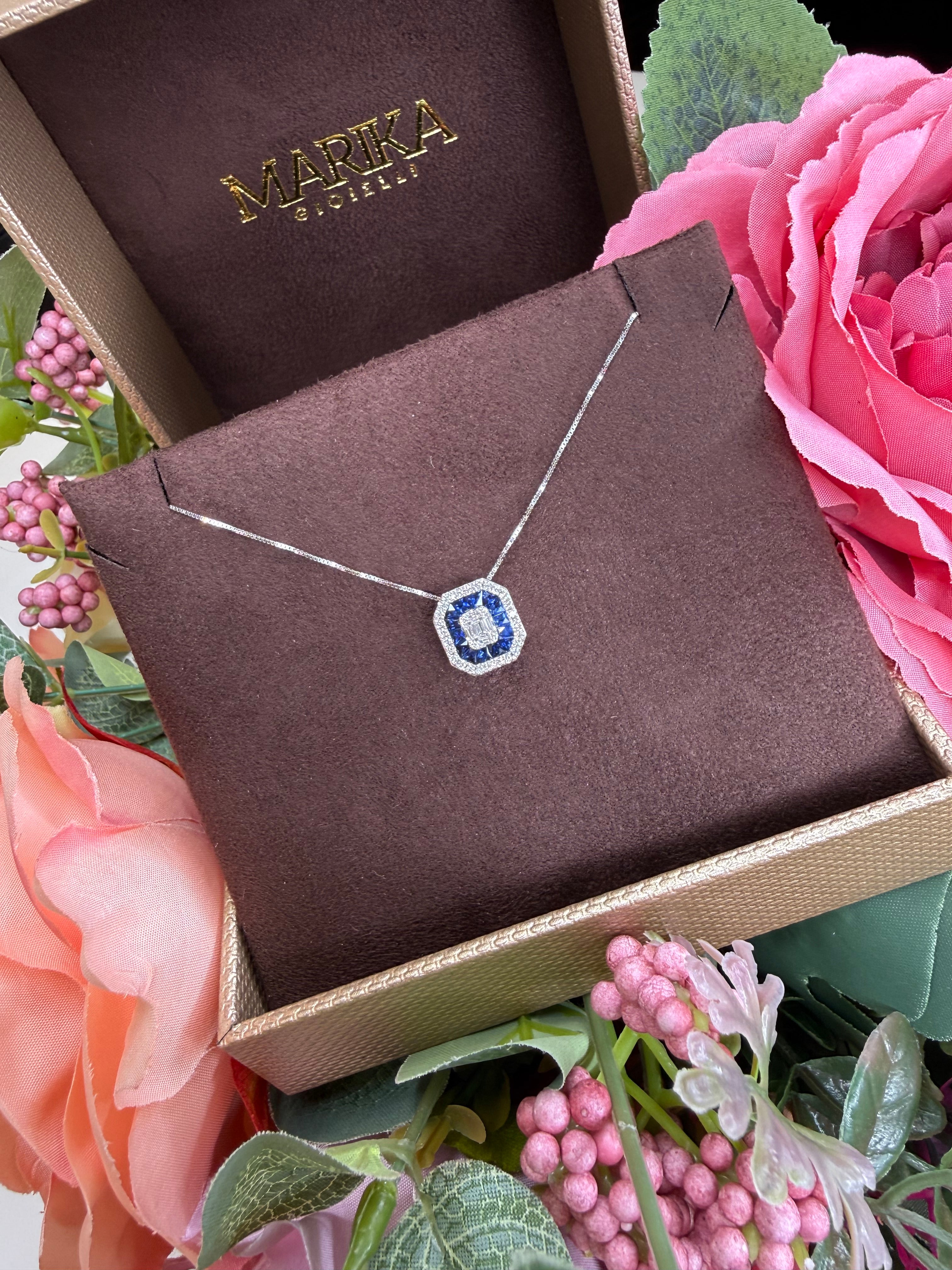 18KT WHITE GOLD NECKLACE WITH DIAMONDS, BAGUETTES AND SAPPHIRES