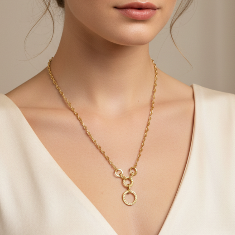 Collana con cerchi intrecciati lavorati in oro giallo 18KT (750) – Made in Italy