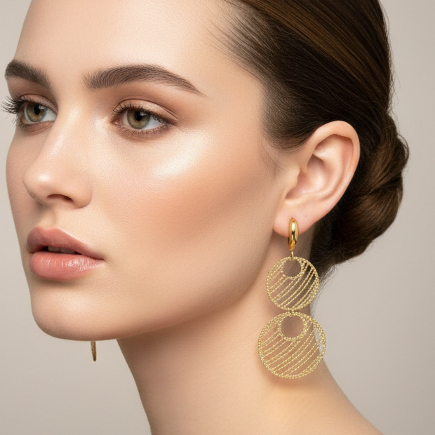 Orecchini pendenti a cerchi lavorati in oro giallo 18KT (750) – Made in Italy