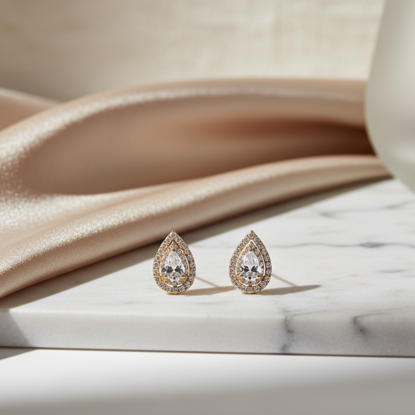 Orecchini a goccia con zirconi in oro giallo 18KT (750) – Made in Italy