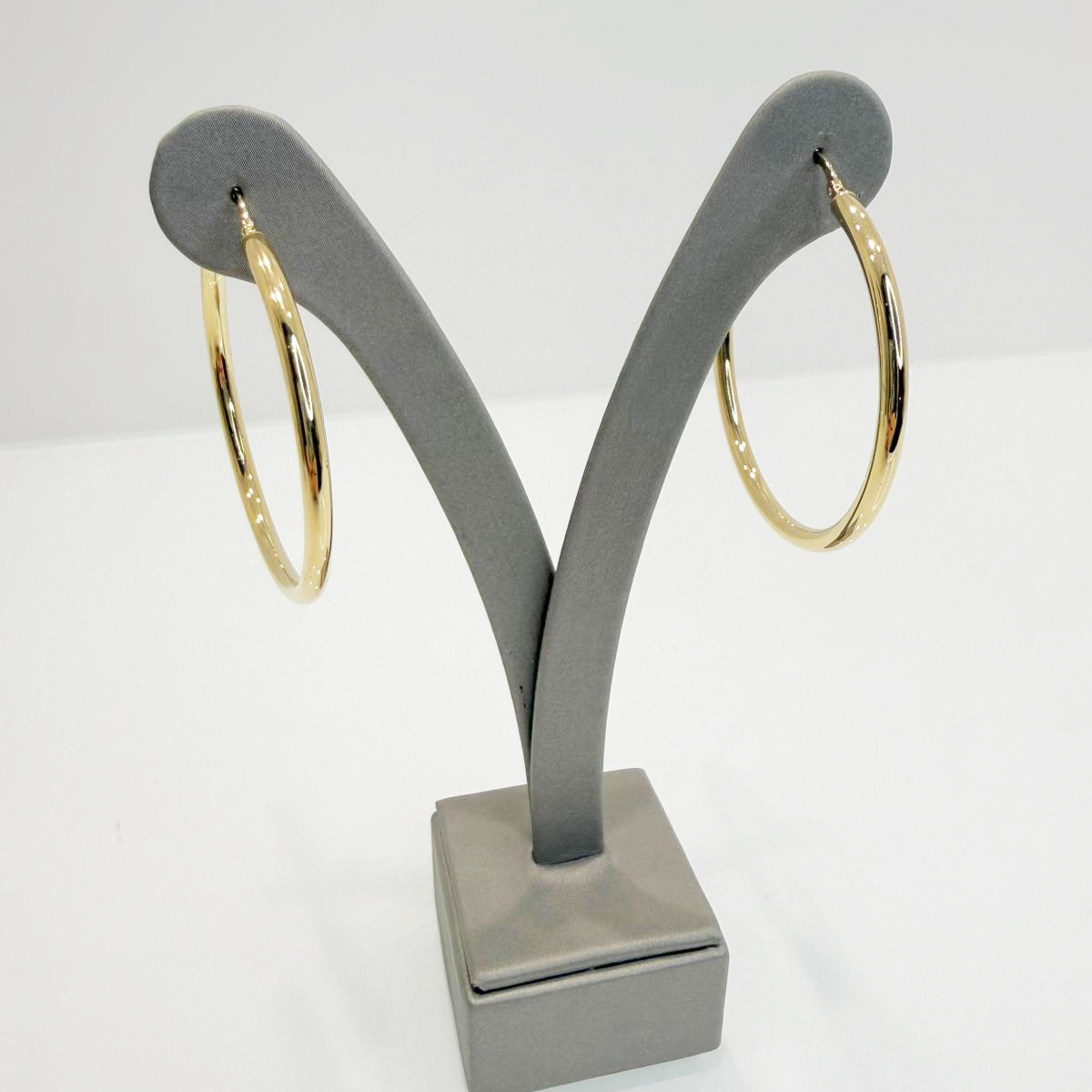 Orecchini a cerchio in oro giallo 18KT (750)