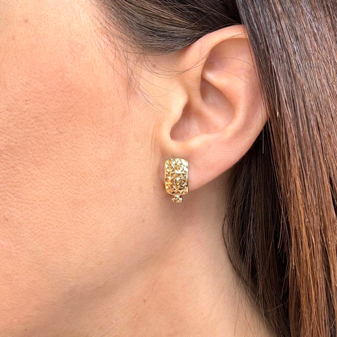 Orecchini a cerchio da donna in oro giallo lavorato 18 Kt (750) – Prima misura