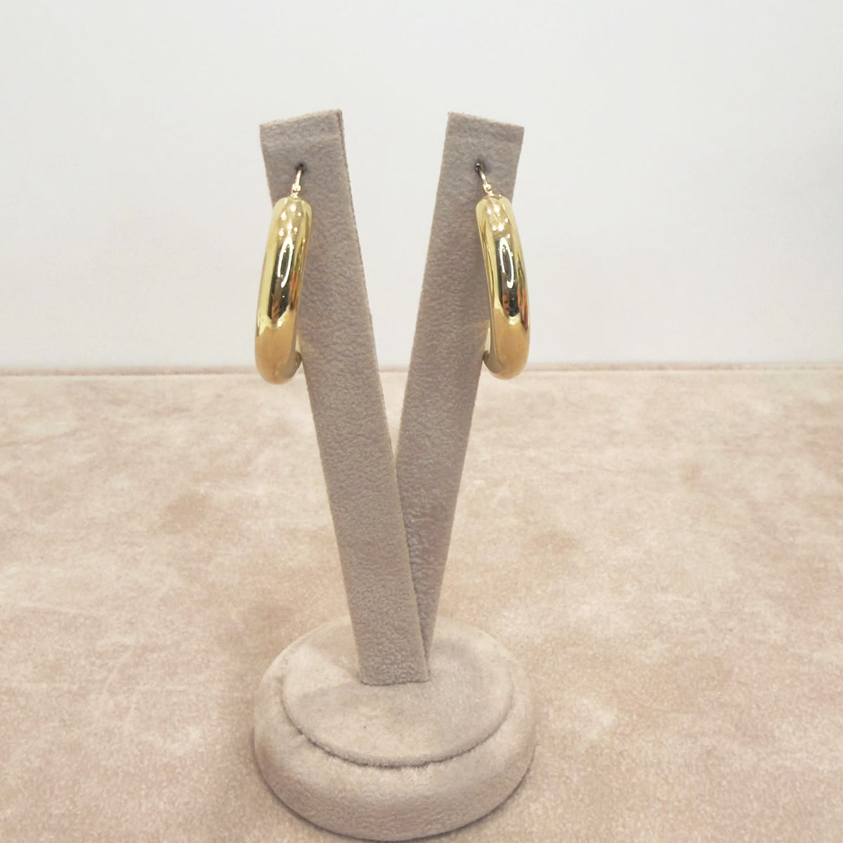 ORECCHINI A CERCHIO BOMBATO IN ORO GIALLO 18 KT (750)