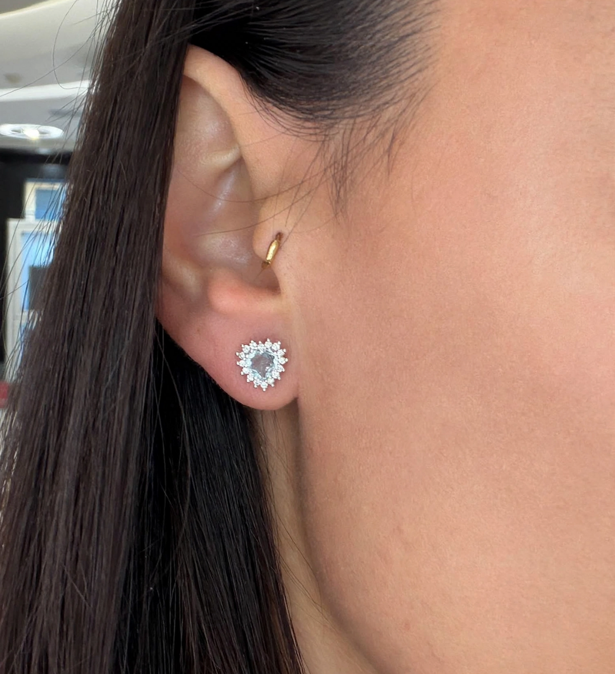 ORECCHINI CUORE IN ORO BIANCO 18KT, DIAMANTI E ACQUAMARINA
