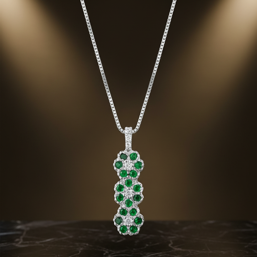 COLLANA TRILOGY IN ORO BIANCO 18KT CON DIAMANTI E SMERALDI