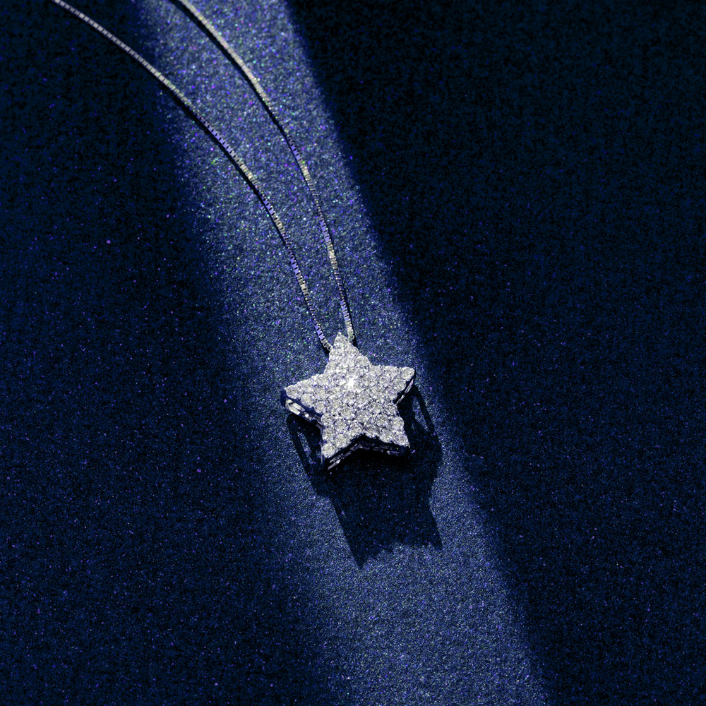 COLLANA CON STELLA IN ORO BIANCO 18 CARATI E DIAMANTI