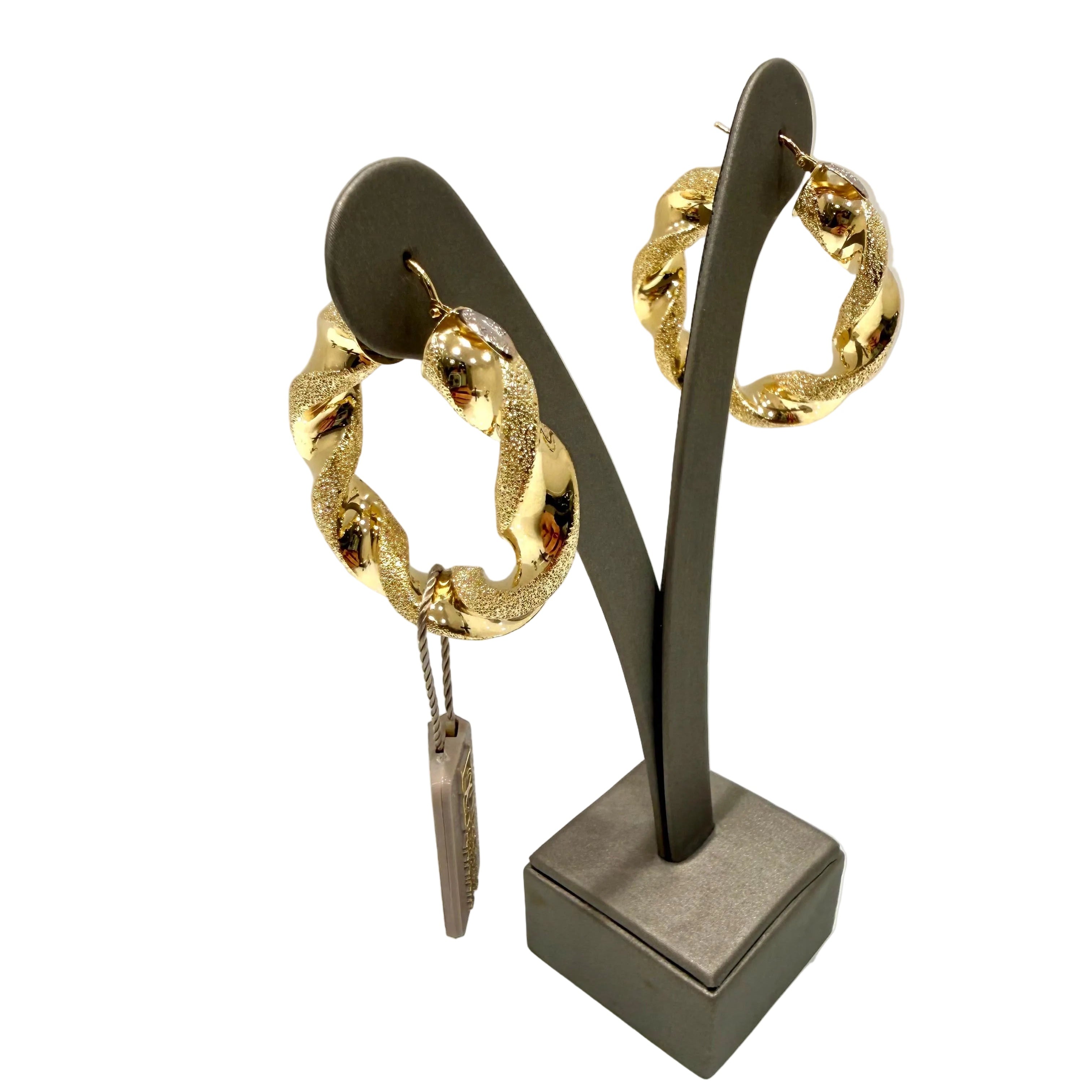 Orecchini a cerchio intrecciati satinati in oro giallo 18KT (750) – Made in Italy