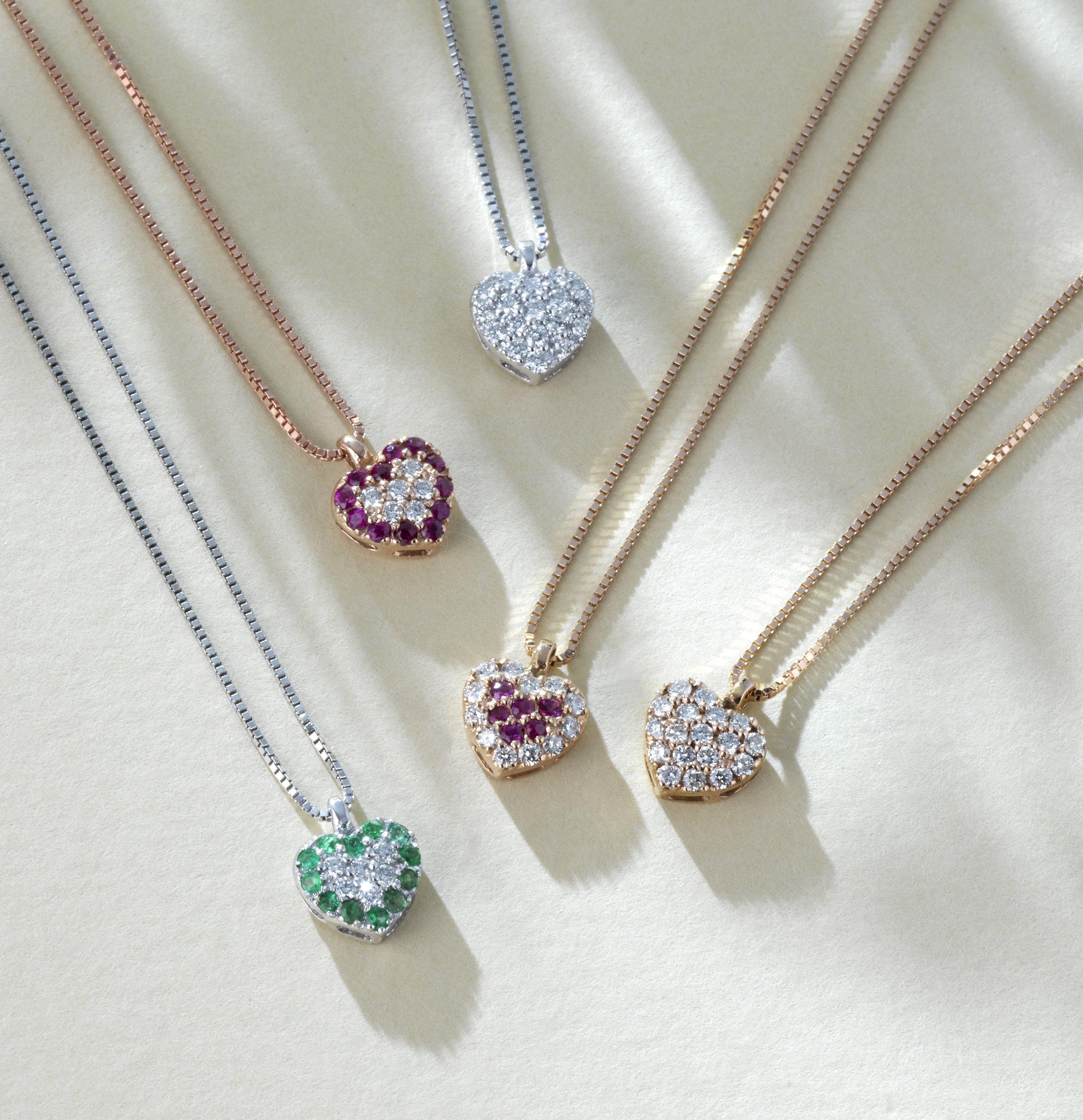 COLLANA CON CUORE IN ORO BIANCO 18 CARATI E DIAMANTI