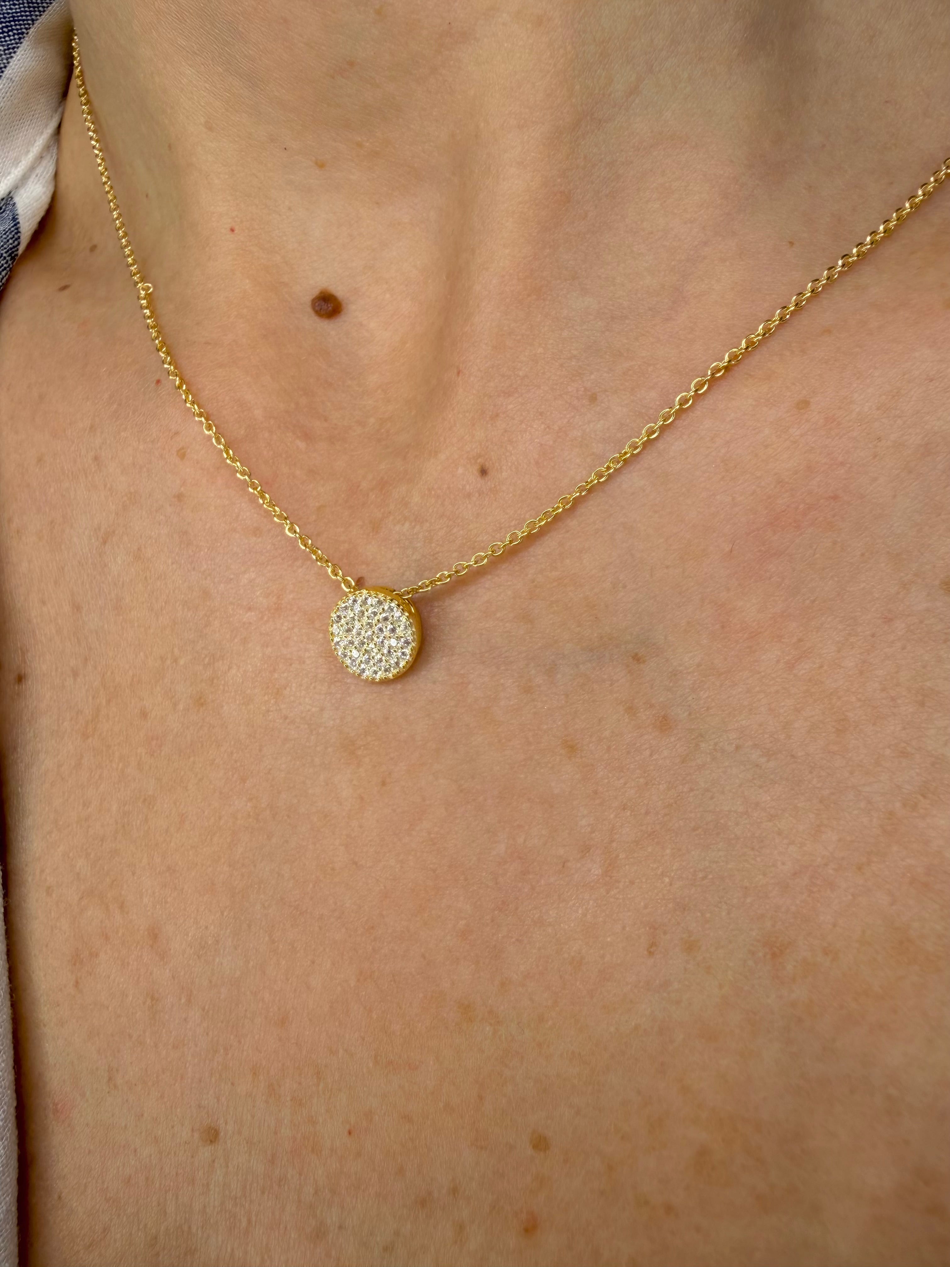 COLLANA TONDA CON ZIRCONI PAVÉ DORATA IN ARGENTO 925