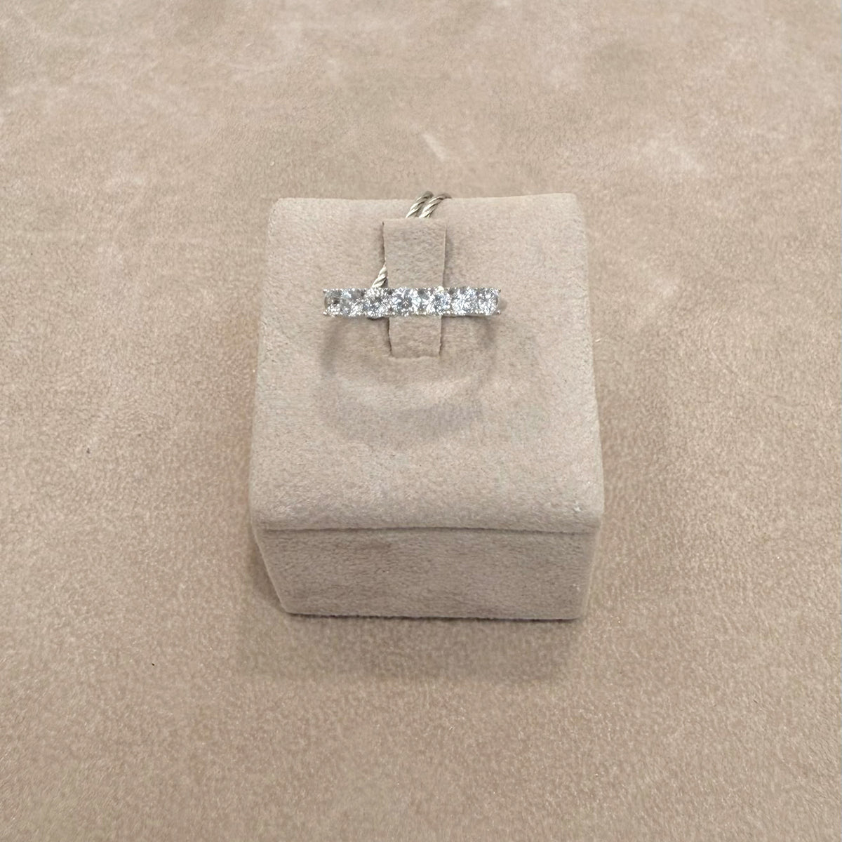 ANELLO VERETTA IN ORO BIANCO 18 KT (750) CON ZIRCONI