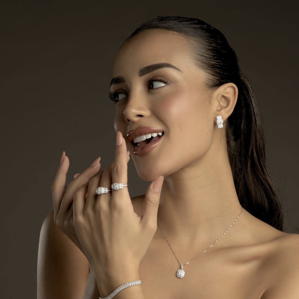 18-Carat White Gold and Diamond Trilogy Ring