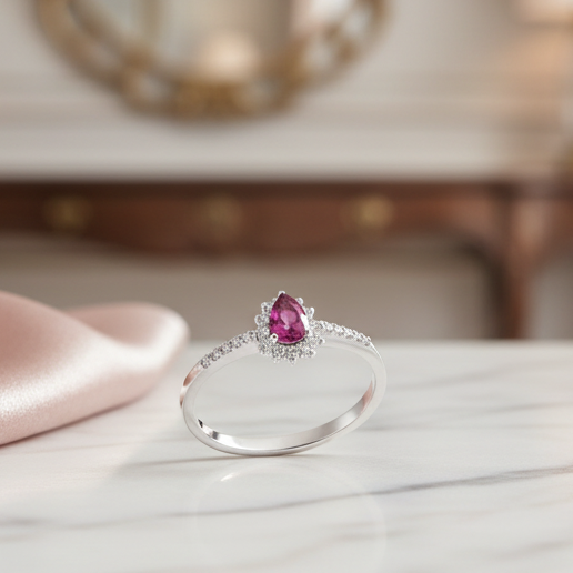 ANELLO IN ORO BIANCO 18 CARATI CON DIAMANTI E RUBINO