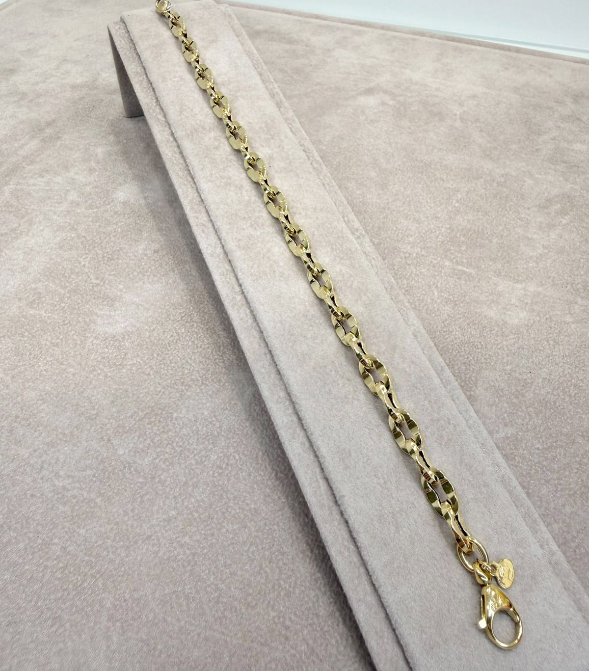 BRACCIALE IN ORO GIALLO 18 KT (750) CON MAGLIE LAVORATE