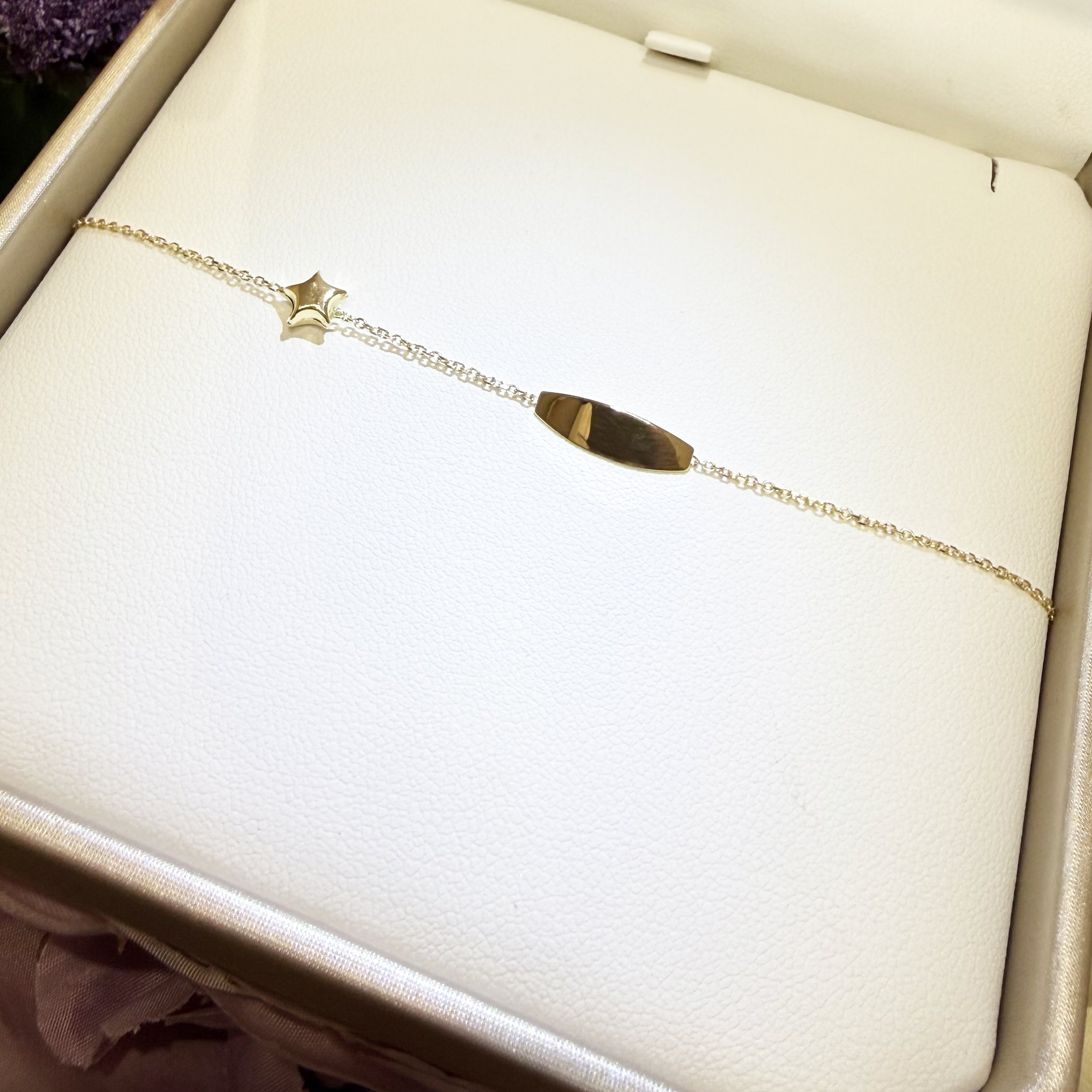 BRACCIALE BAMBINA CON TARGHETTA E STELLINA IN ORO GIALLO 18KT (750)