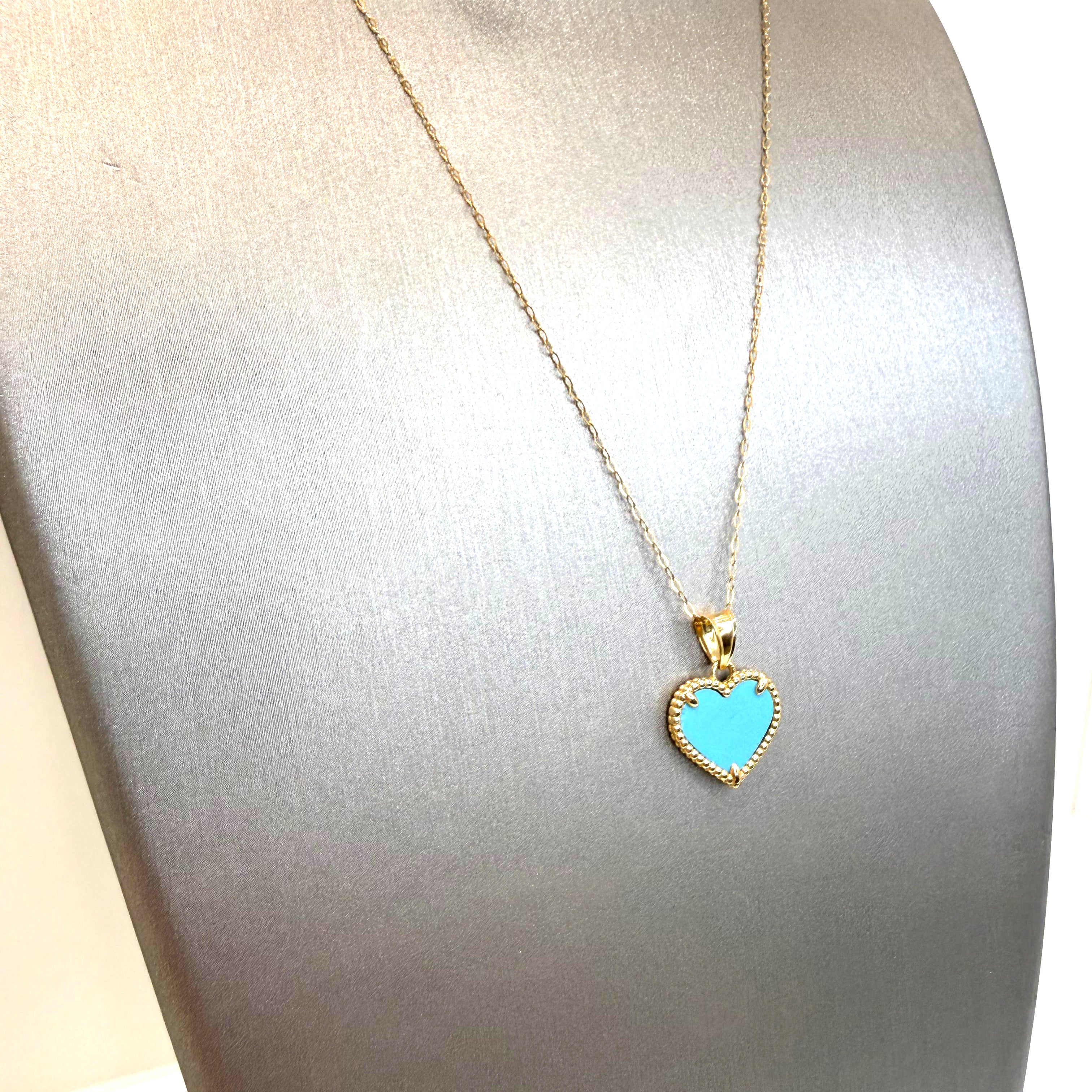 Collana con cuore azzurro in oro giallo 18KT (750) – Made in Italy