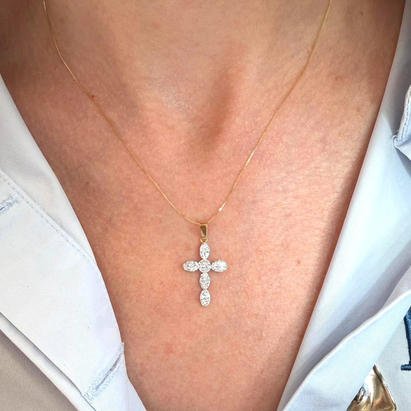Ciondolo croce da donna con zirconi in oro giallo 18 Kt (750)