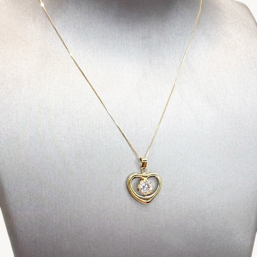 Collana con Ciondolo Cuore e Zircone Centrale in Oro Giallo 18 KT