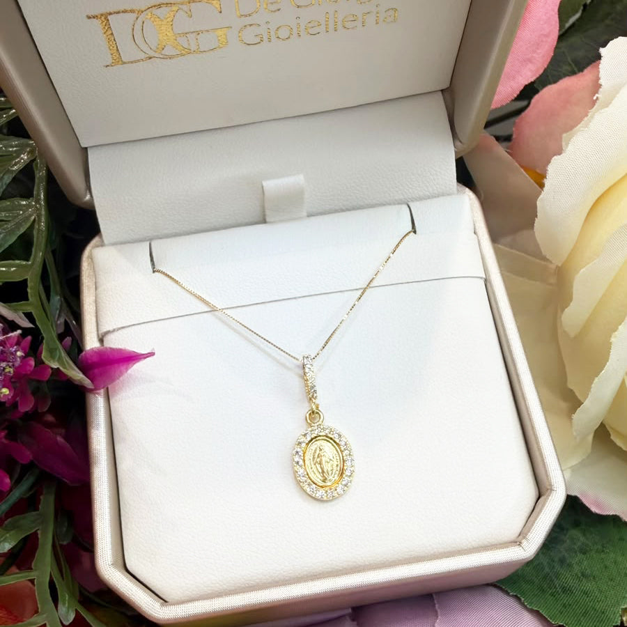 COLLANA CON MEDAGLIA MADONNA OVALE E ZIRCONI IN ORO GIALLO 18 KT