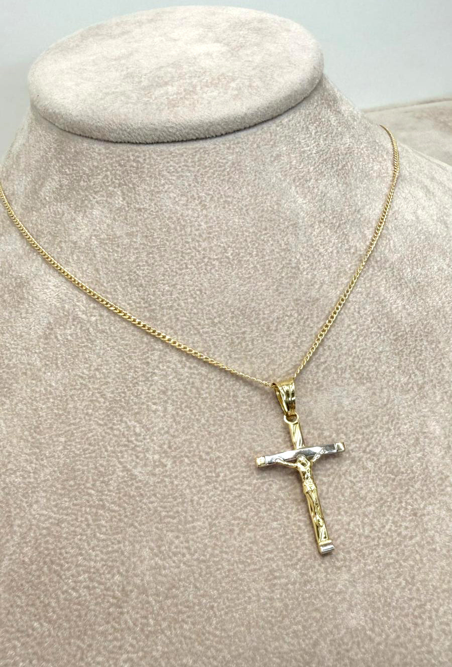 Collana da Uomo con Crocifisso Bicolore e Maglia Grumetta in Oro 18 KT