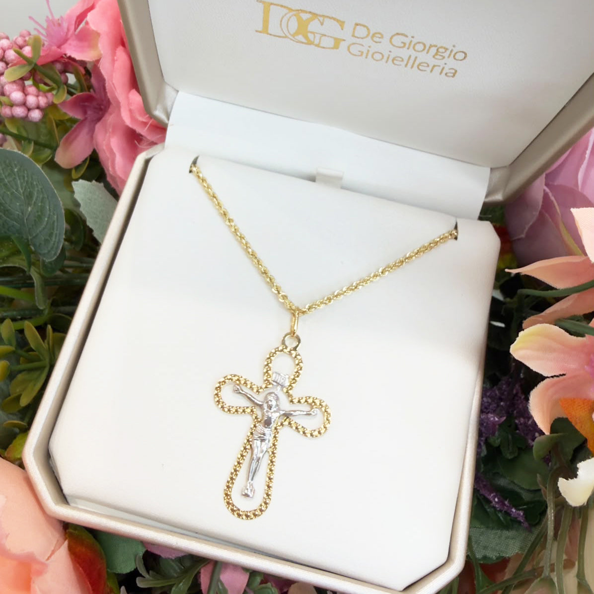 COLLANA CON CROCE BICOLORE IN ORO GIALLO E BIANCO 18 KT (750)
