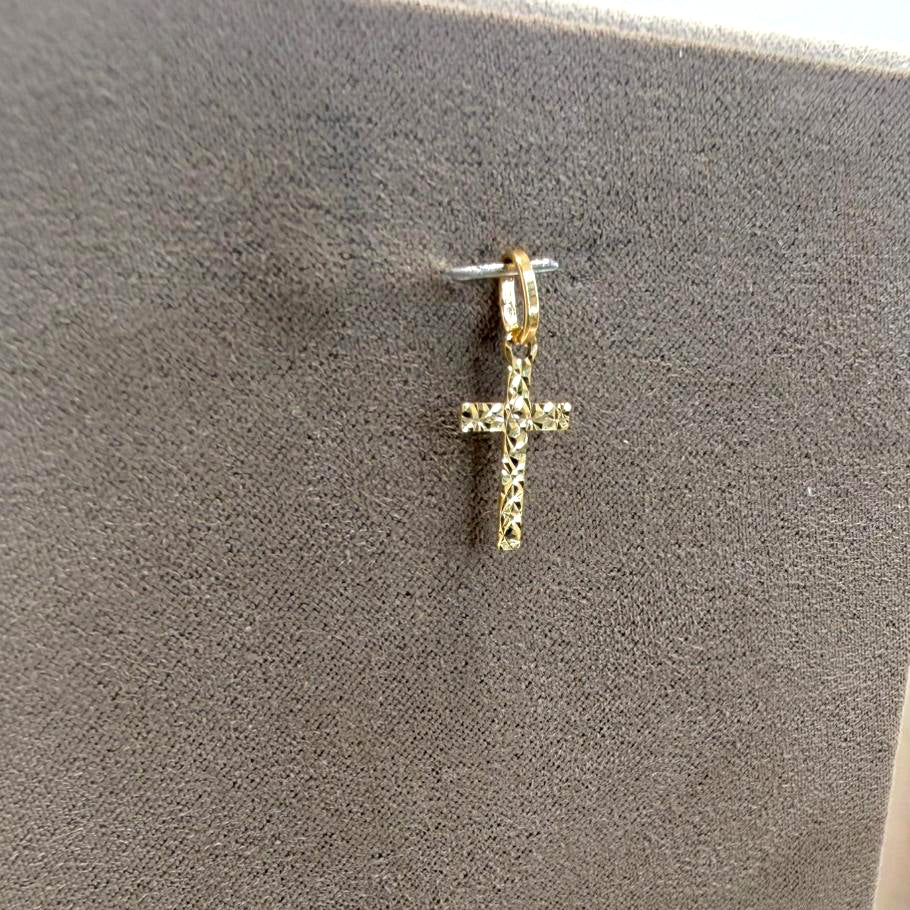 Ciondolo croce unisex in oro giallo 18 Kt (750) con lavorazione diamantata