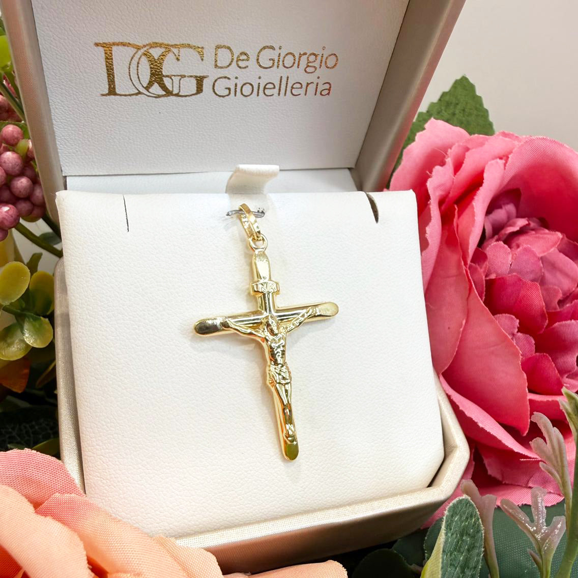 Ciondolo croce con Cristo da uomo in oro giallo 18 Kt (750)