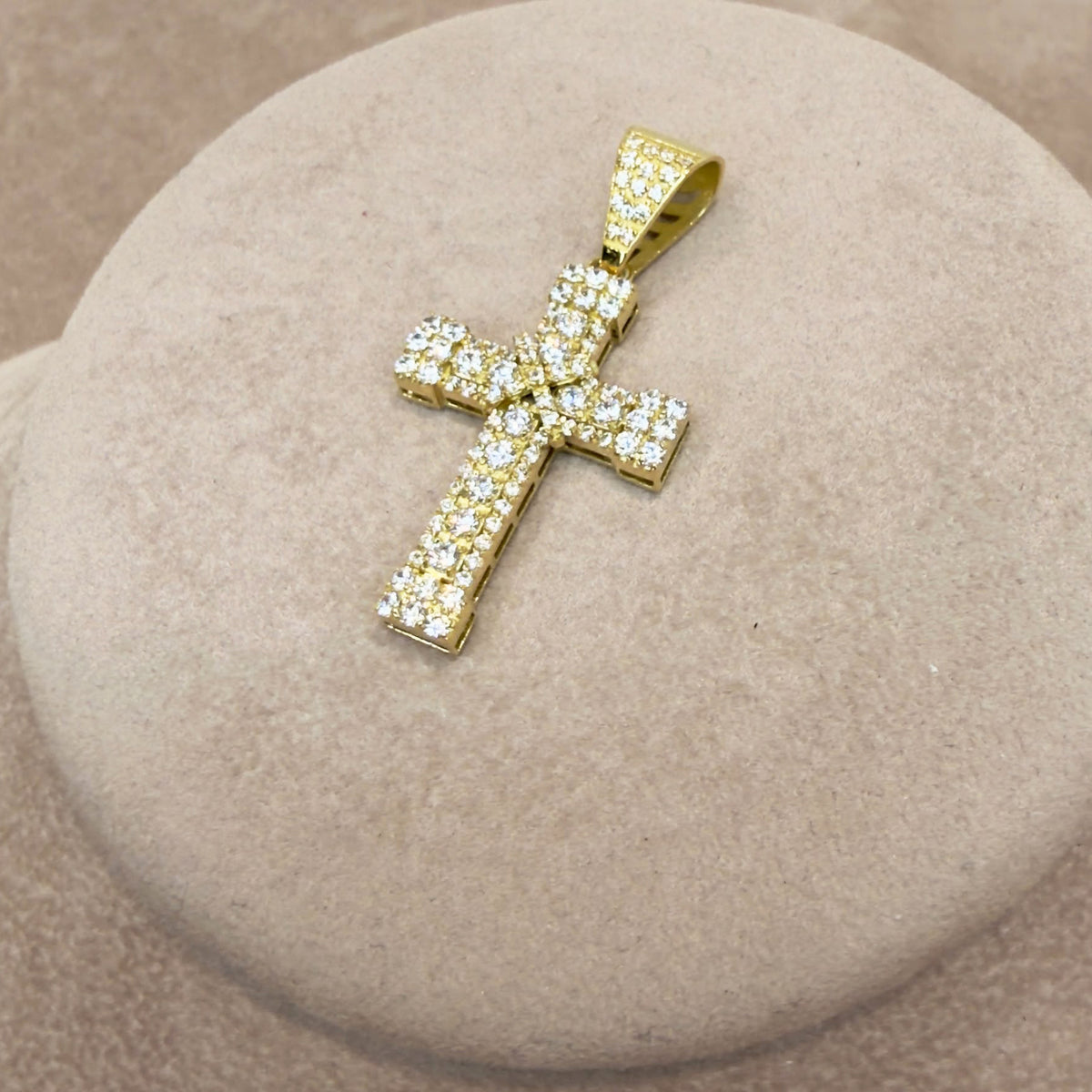 PENDENTE CROCE UOMO IN ORO GIALLO 18 KT (750) CON ZIRCONI