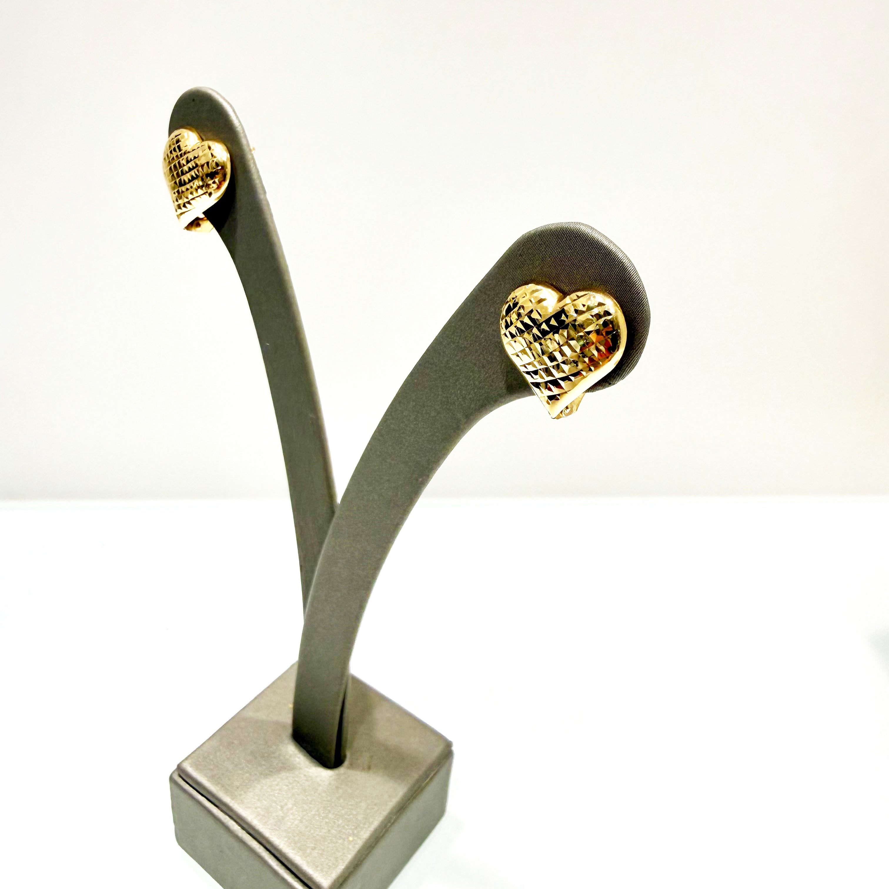Orecchini a cuore lavorazione diamantata in oro giallo 18KT (750) – Made in Italy