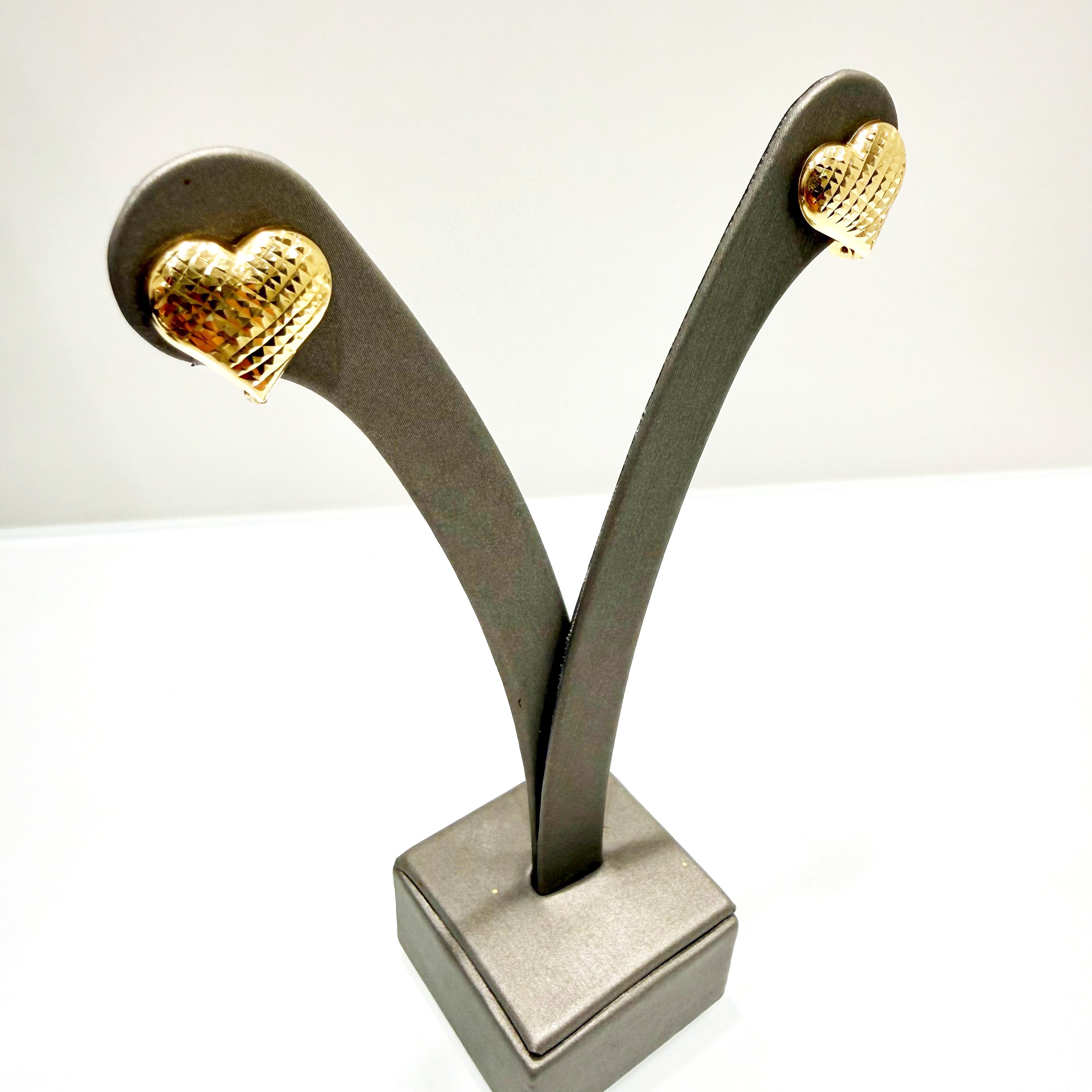 Orecchini a cuore lavorazione diamantata in oro giallo 18KT (750) – Made in Italy