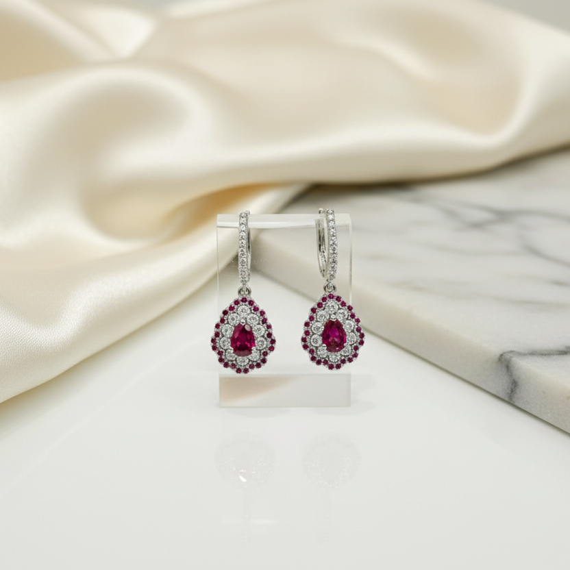 Orecchini pendenti in oro bianco 18KT (750) con pietre rosse e zirconi