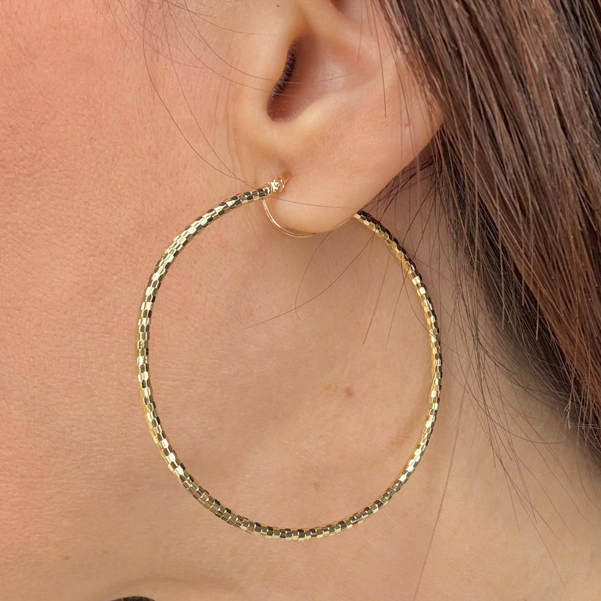 Orecchini a cerchio in oro giallo 18KT (750)