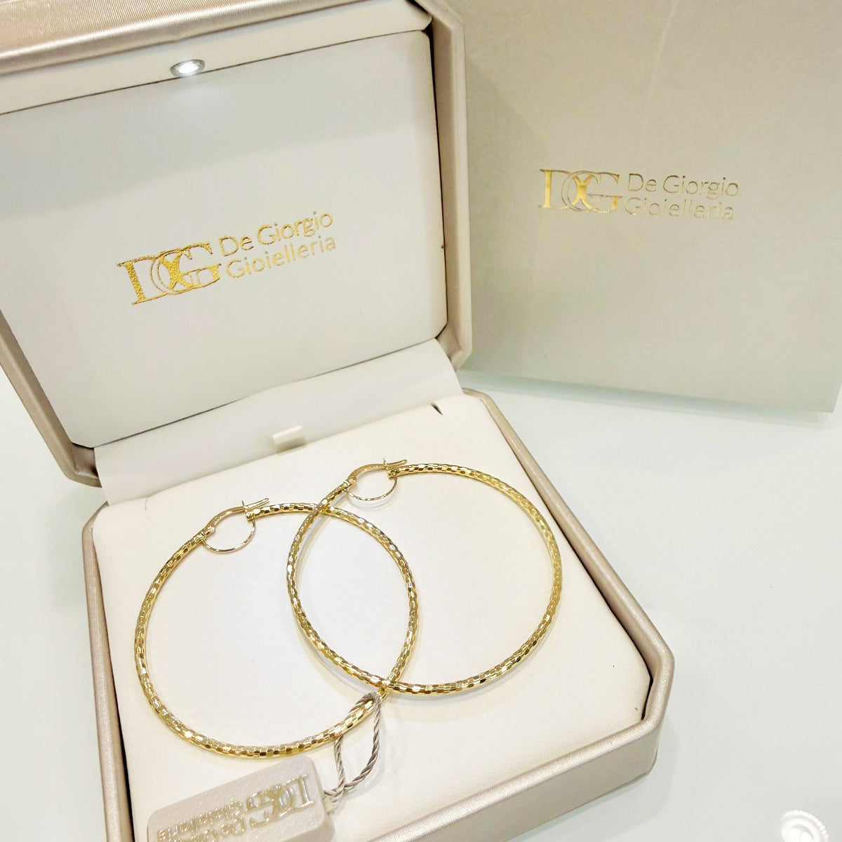 Orecchini a cerchio in oro giallo 18KT (750)