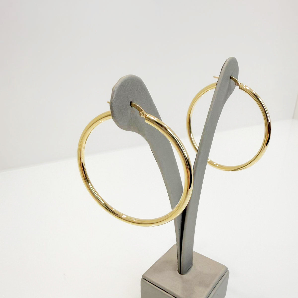 Orecchini a cerchio in oro giallo 18KT (750)